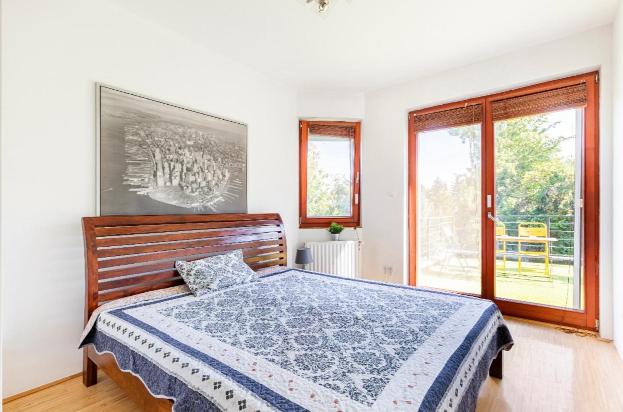 Apartment Maharaja Mountain Palace With Free Privat Parking And Garden Budapest